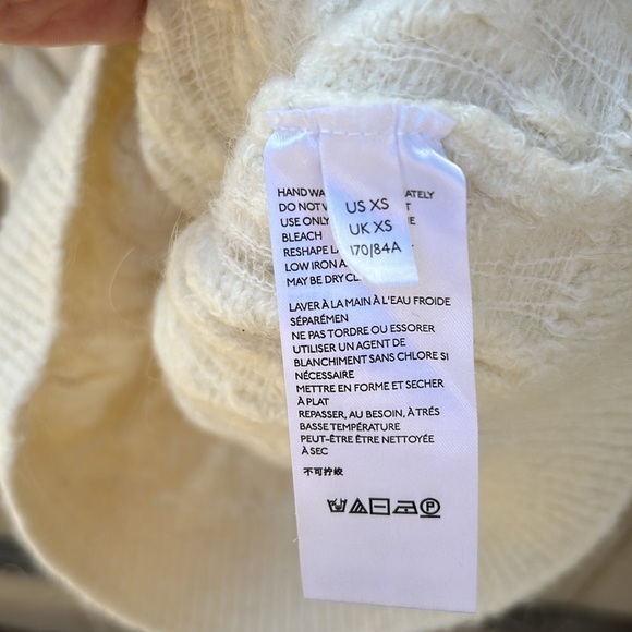 Anthropologie Cable Knit Merino Wool Blend Sweater Sz XS Fall Wardrobe Staple - Picture 3 of 5